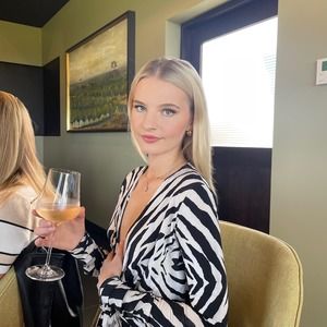 Meet your Posher, Ellie